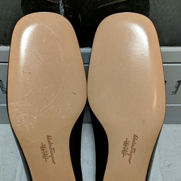 Salvatore Ferragamo Boutique Loafer - Picture 4 of 5